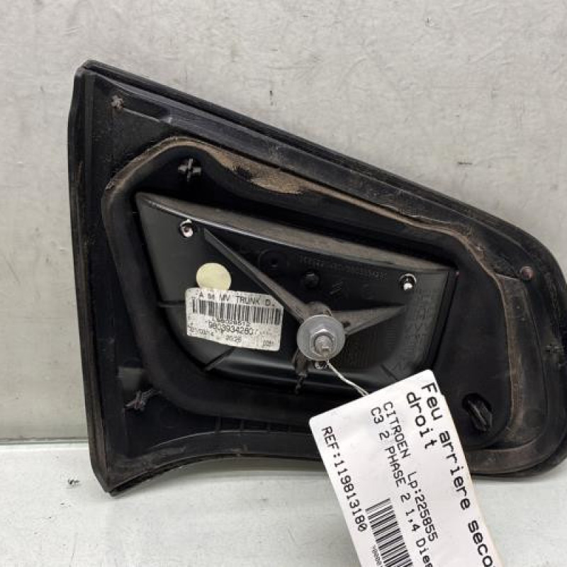 Feu arriere secondaire droit (feux) CITROEN C3 2 Photo n°2