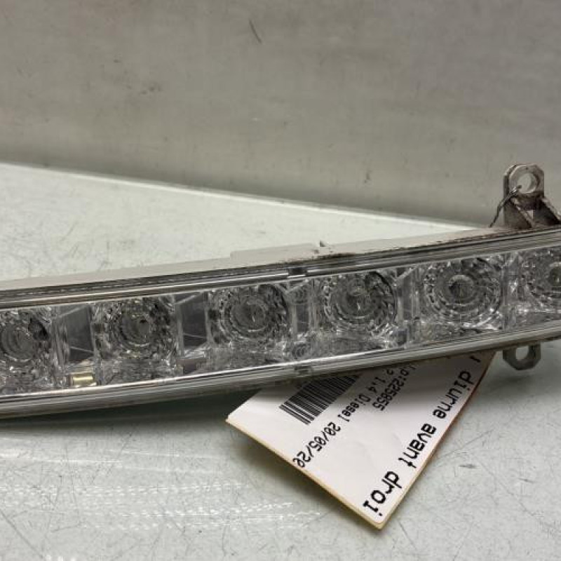 Feu diurne avant droit CITROEN C3 2 Photo n°1