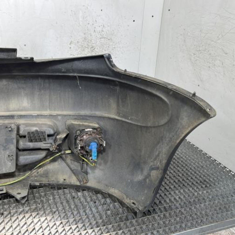 Pare choc avant CITROEN XSARA PICASSO Photo n°4