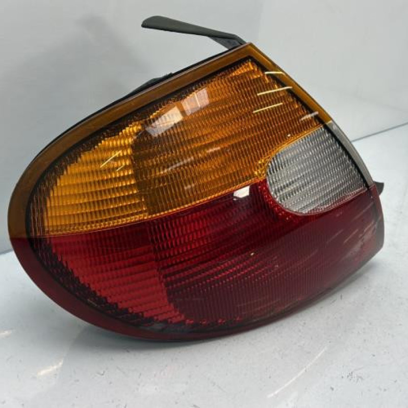 Feu arriere principal gauche (feux) CHRYSLER NEON Photo n°3