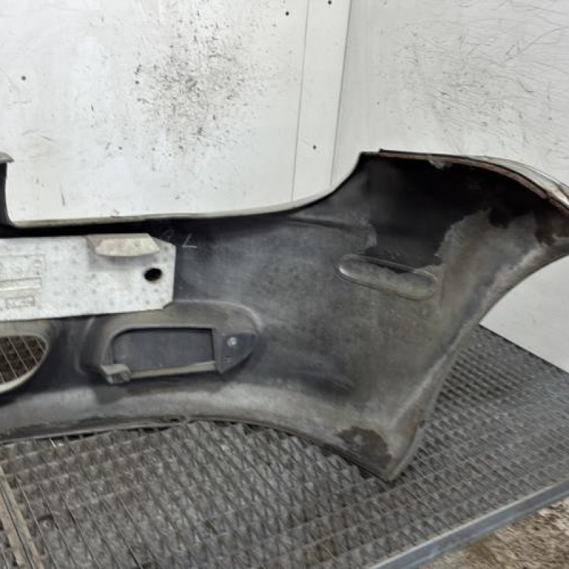 Pare choc avant CHRYSLER NEON Photo n°4