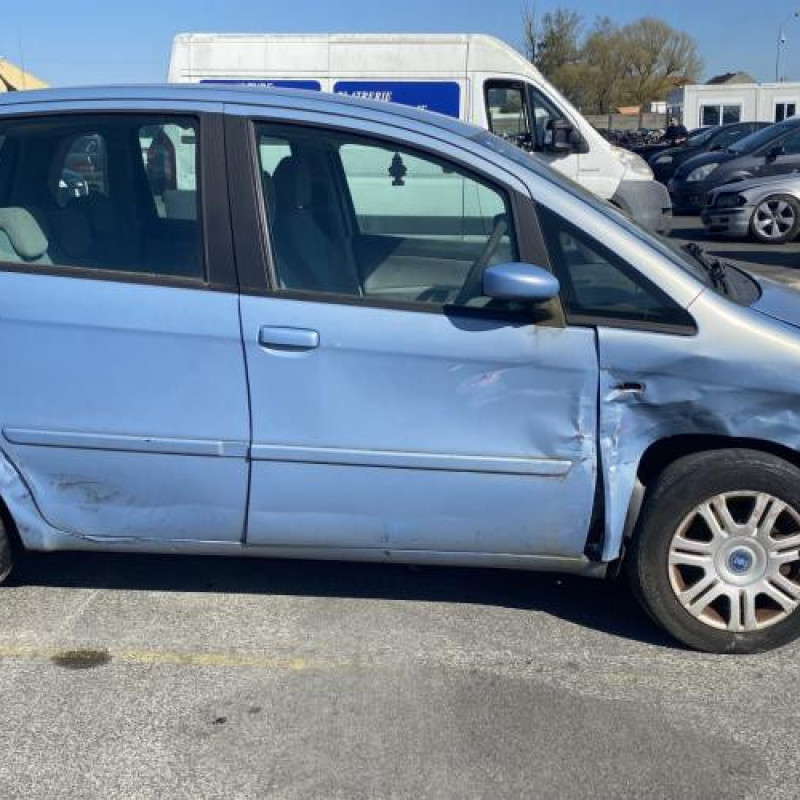 Moteur essuie glace avant FIAT IDEA Photo n°15