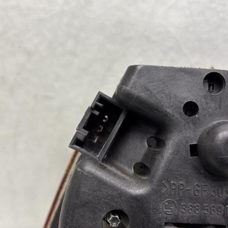 Feu arriere secondaire gauche (feux) BMW SERIE 3 E46 Photo n°3