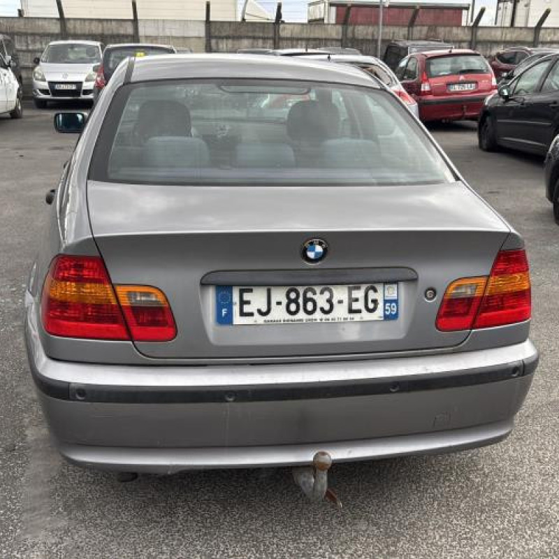 Feu arriere secondaire gauche (feux) BMW SERIE 3 E46 Photo n°8