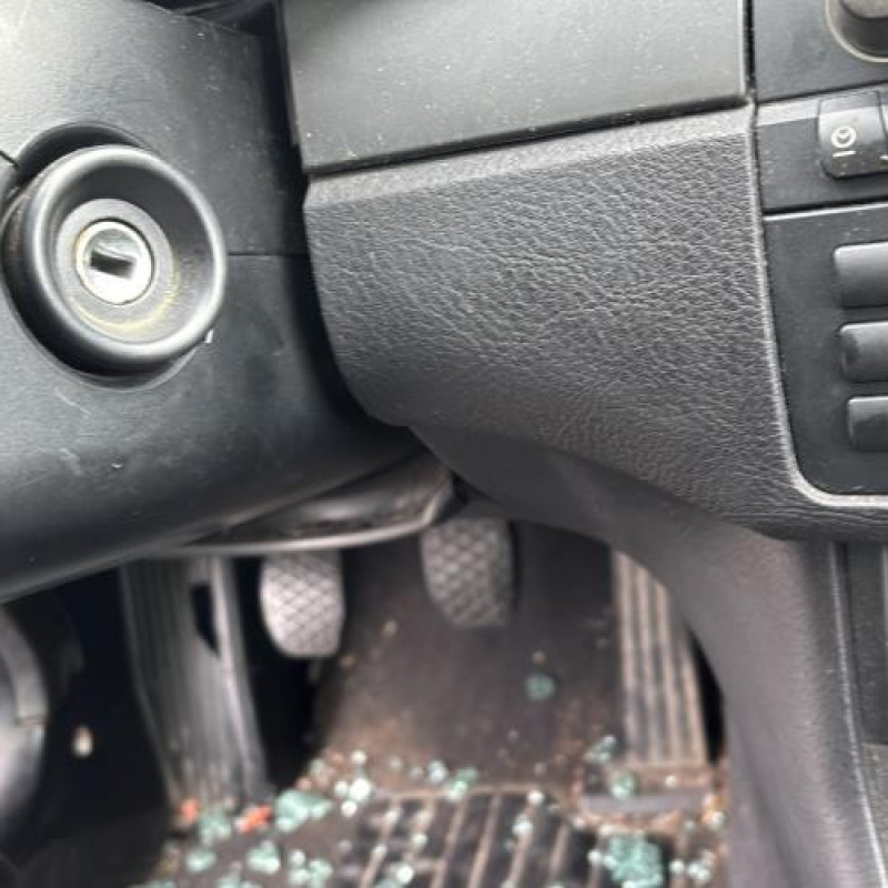 Serrure avant gauche BMW SERIE 3 E46 Photo n°19