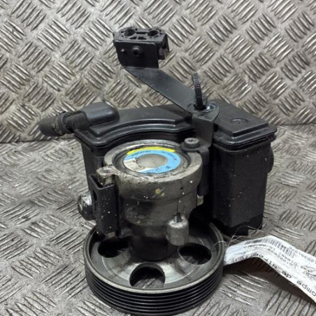 Pompe de direction PEUGEOT 206+ Photo n°1