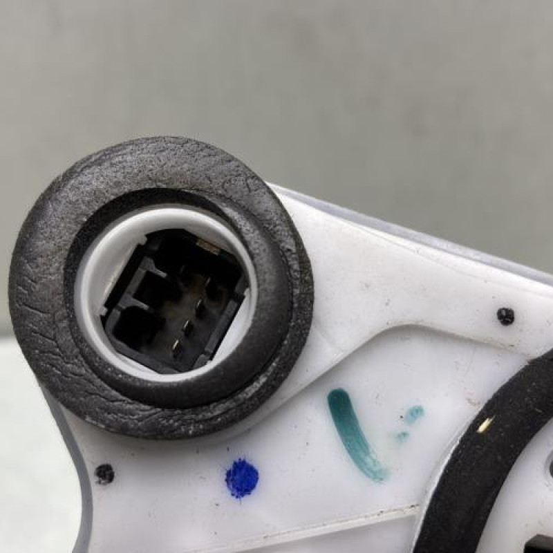 Serrure avant droit SUZUKI BALENO 2 Photo n°4