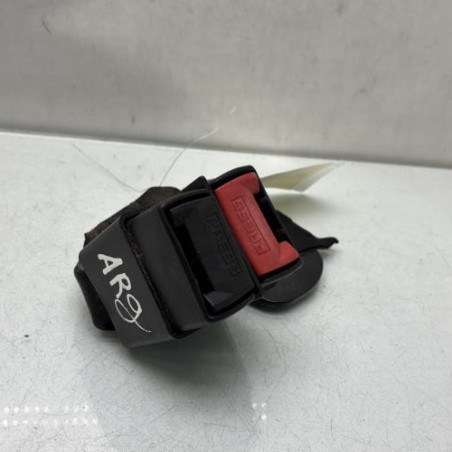 Attache ceinture arriere gauche RENAULT CLIO 2 CAMPUS