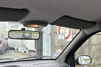 Attache ceinture arriere gauche RENAULT CLIO 2 CAMPUS