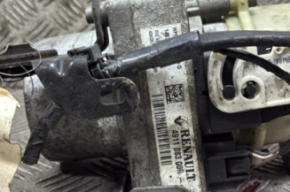 Pompe de direction DACIA DUSTER 1