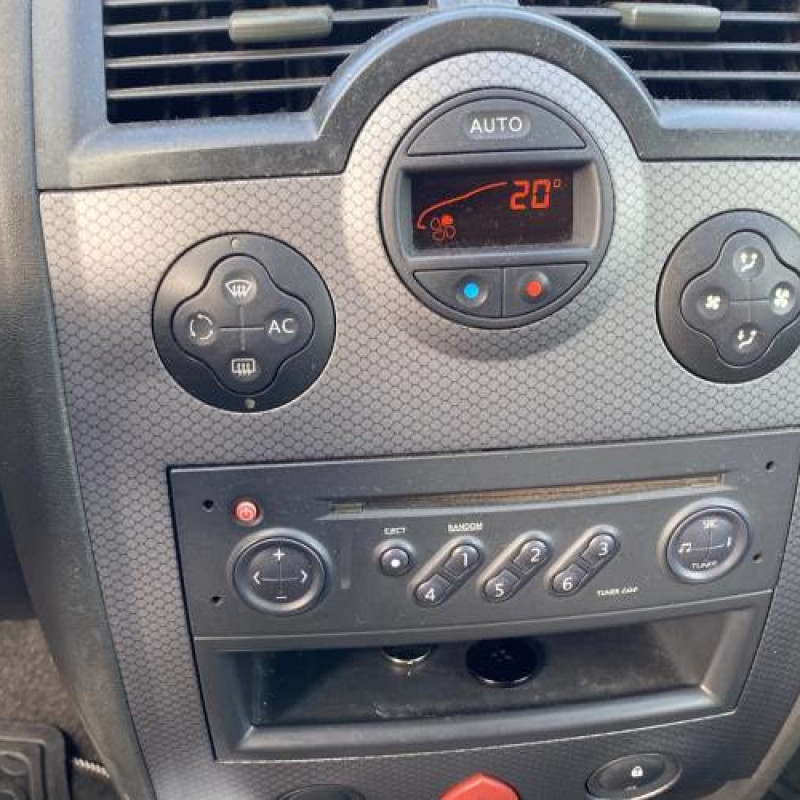 Compresseur clim RENAULT MEGANE 2 Photo n°19