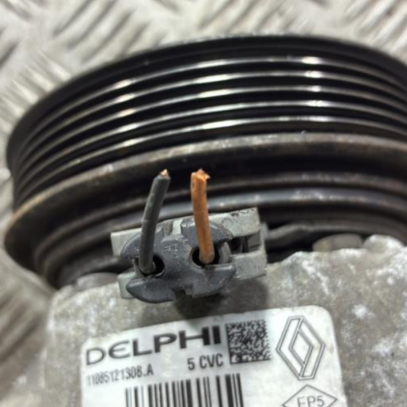 Compresseur clim RENAULT SCENIC 2 Photo n°3