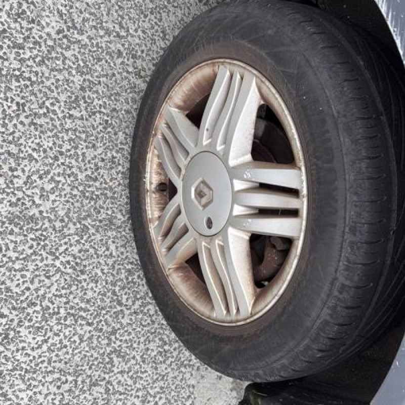 Compresseur clim RENAULT SCENIC 2 Photo n°19