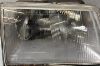 Optique avant principal droit (feux)(phare) PEUGEOT 205 Photo n°1