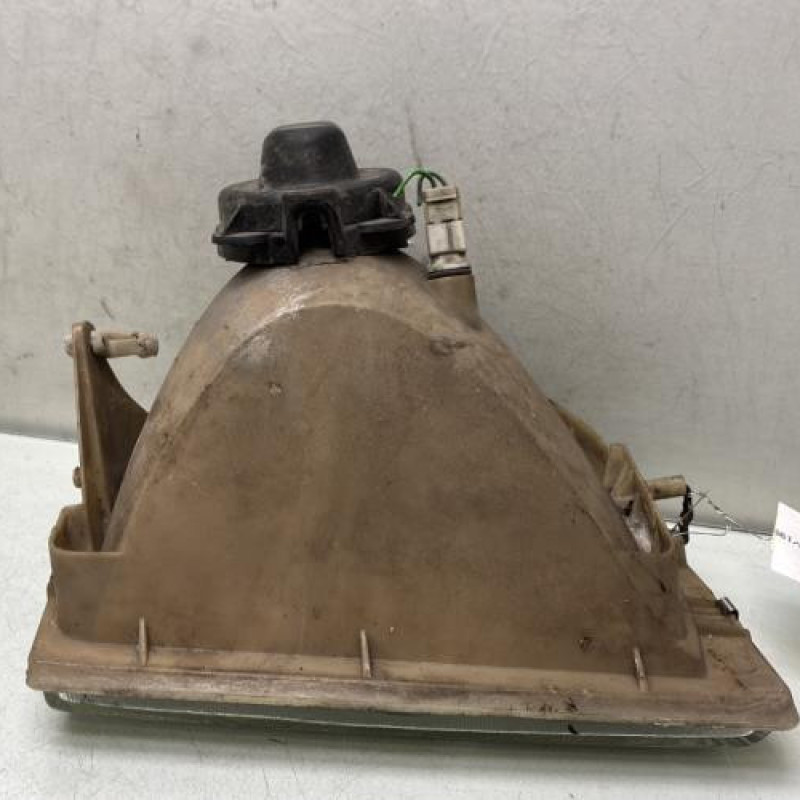 Optique avant principal gauche (feux)(phare) PEUGEOT 205 Photo n°3