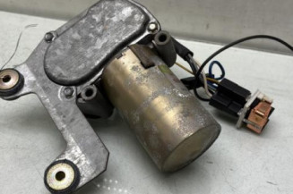 Moteur essuie glace arriere PEUGEOT 205