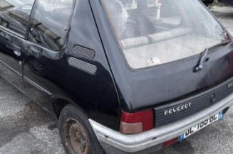 Moteur essuie glace arriere PEUGEOT 205
