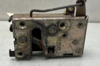 Serrure avant gauche PEUGEOT 205 Photo n°1