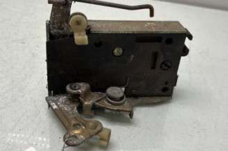 Serrure avant gauche PEUGEOT 205