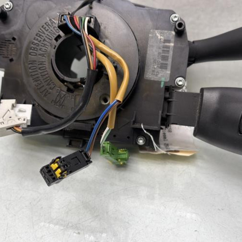 Com (Bloc Contacteur Tournant+Commodo Essuie Glace+Commodo Phare) PEUGEOT 207 Photo n°4