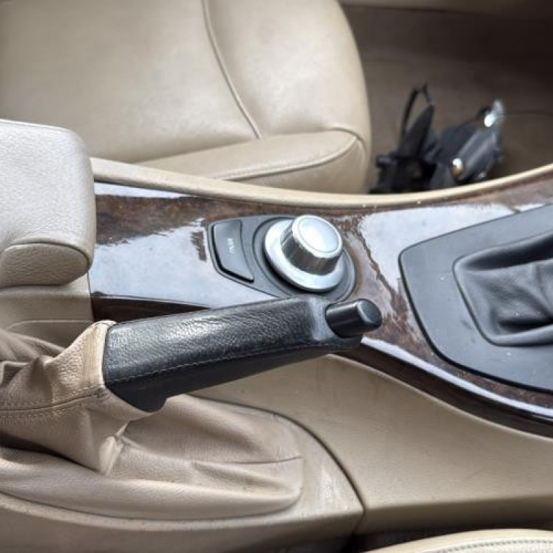 Retroviseur gauche BMW SERIE 3 E90 Photo n°18