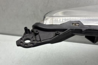 Optique avant principal gauche (feux)(phare) PEUGEOT 5008 1