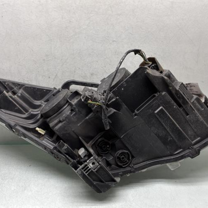 Optique avant principal gauche (feux)(phare) PEUGEOT 5008 1 Photo n°4