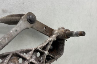 Moteur essuie glace avant RENAULT LAGUNA 2