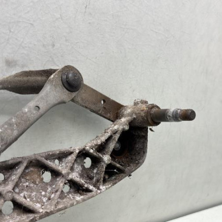 Moteur essuie glace avant RENAULT LAGUNA 2