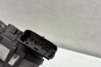 Moteur essuie glace avant RENAULT LAGUNA 2