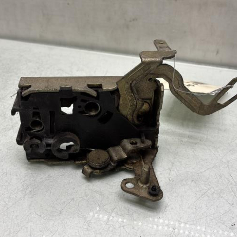 Serrure avant droit CITROEN AX Photo n°2