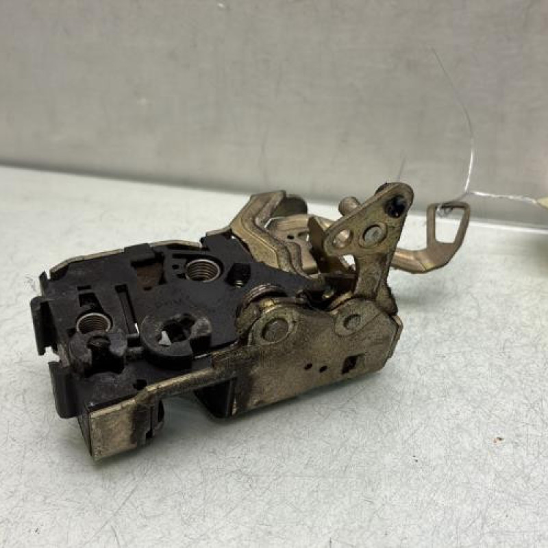 Serrure avant droit CITROEN AX Photo n°3