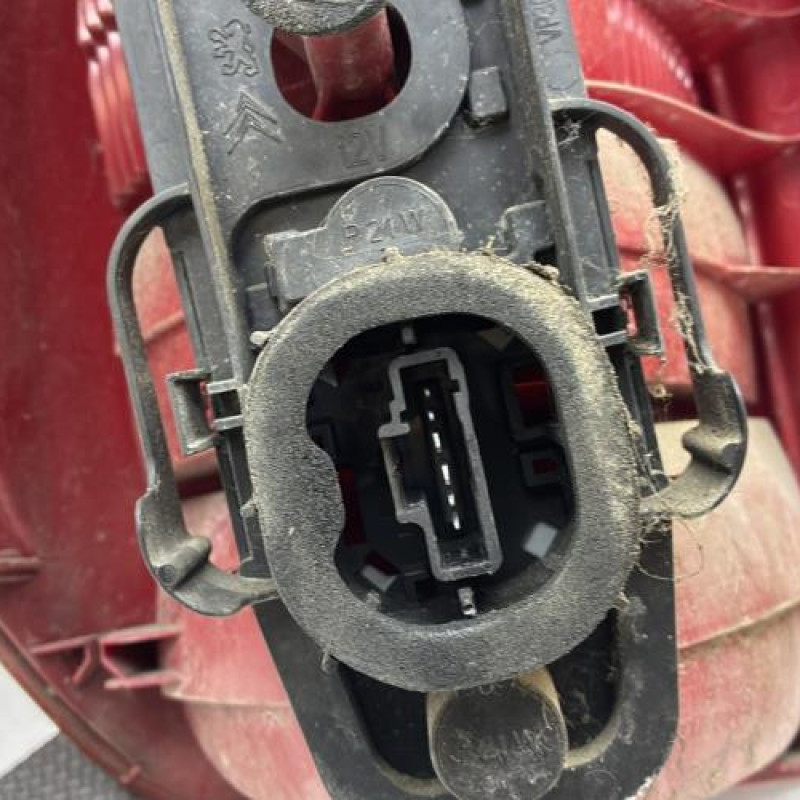 Feu arriere principal droit (feux) CITROEN C2 Photo n°5