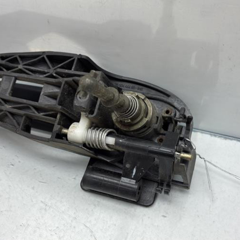 Poignee porte avant gauche CITROEN C2 Photo n°3