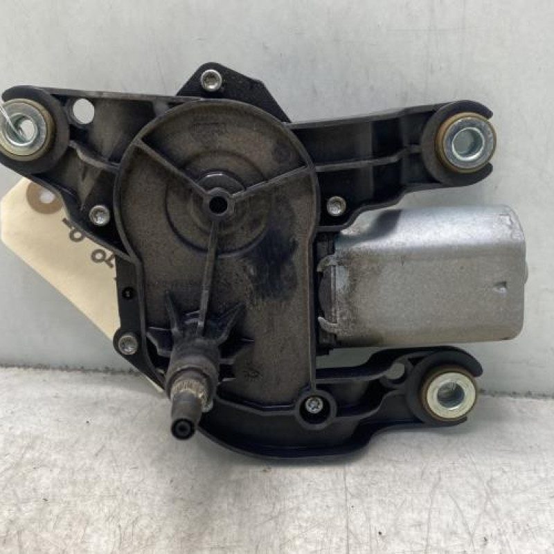 Moteur essuie glace arriere MERCEDES CLASSE B 245 Photo n°4