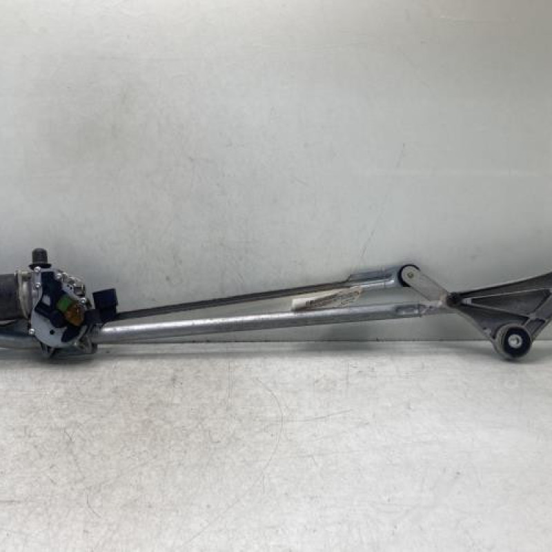 Moteur essuie glace avant MERCEDES CLASSE B 245 Photo n°1