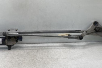 Moteur essuie glace avant MERCEDES CLASSE B 245