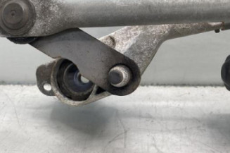 Moteur essuie glace avant MERCEDES CLASSE B 245