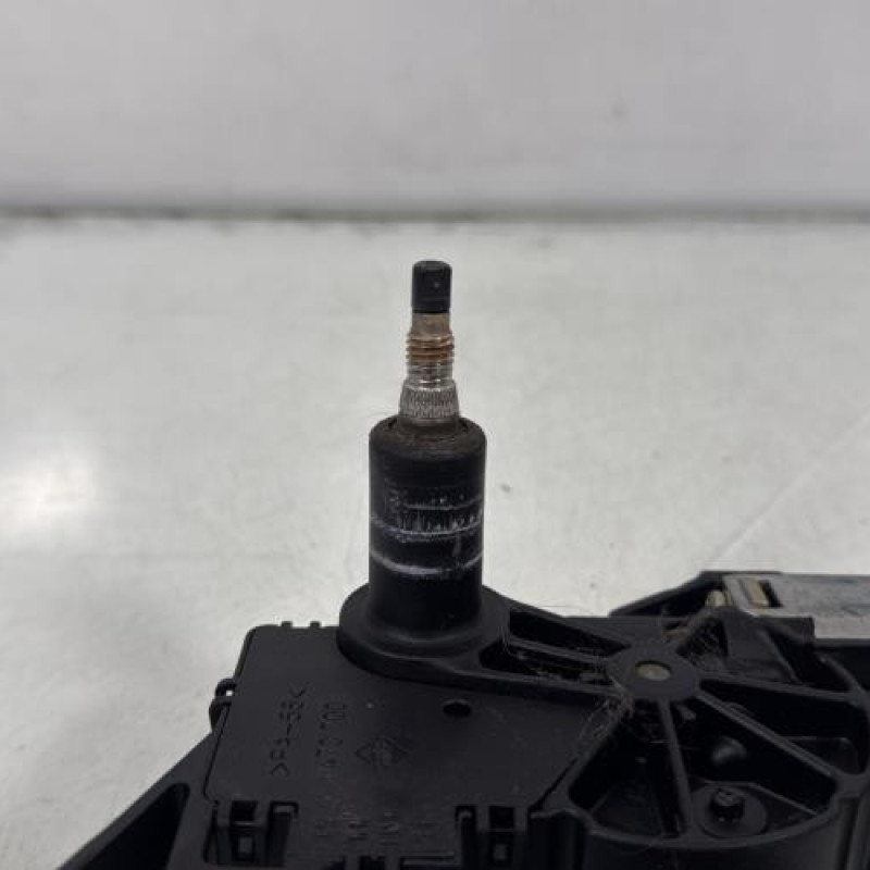 Moteur essuie glace arriere VOLKSWAGEN POLO 3 Photo n°3