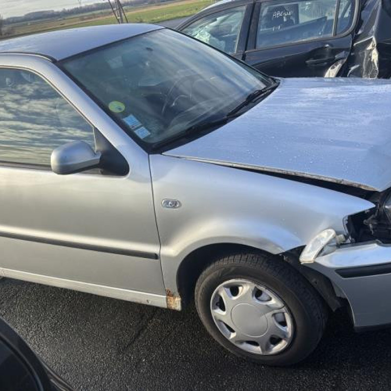 Moteur essuie glace arriere VOLKSWAGEN POLO 3 Photo n°7