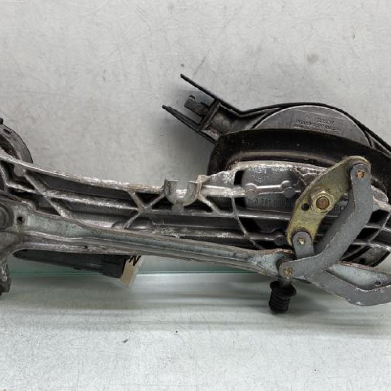 Moteur essuie glace avant MERCEDES CLASSE E 210 Photo n°3