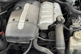 Moteur essuie glace avant MERCEDES CLASSE E 210