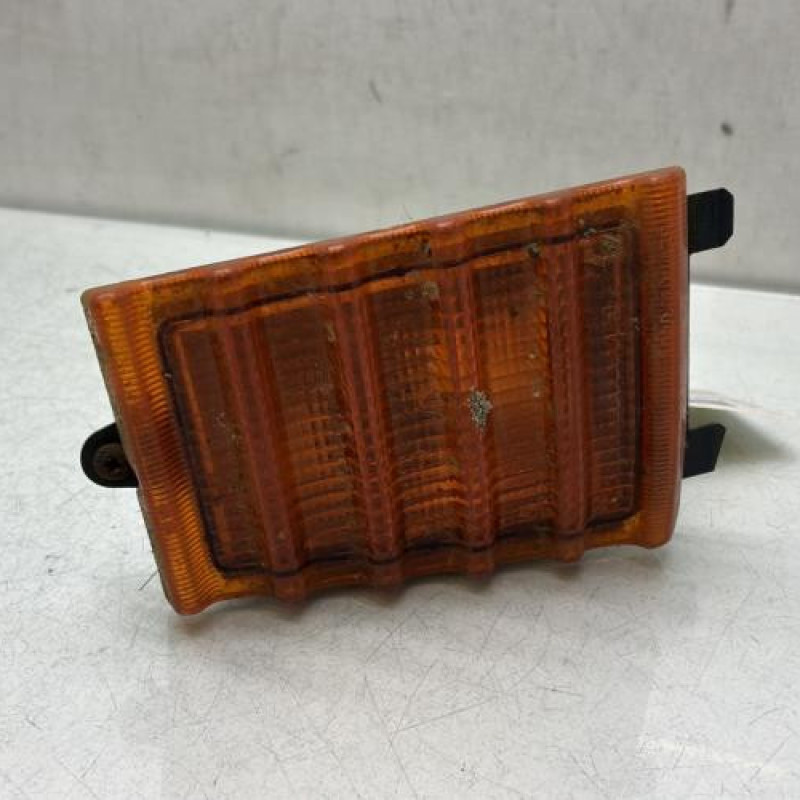 Optique avant secondaire gauche (feux)(clignotant) RENAULT MASTER 1 Photo n°1