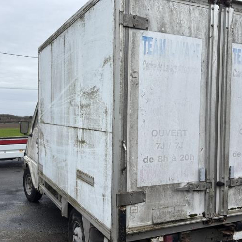 Optique avant secondaire gauche (feux)(clignotant) RENAULT MASTER 1 Photo n°7