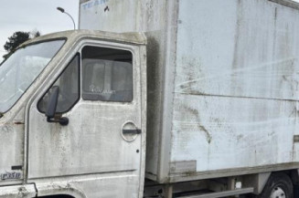 Optique avant secondaire gauche (feux)(clignotant) RENAULT MASTER 1