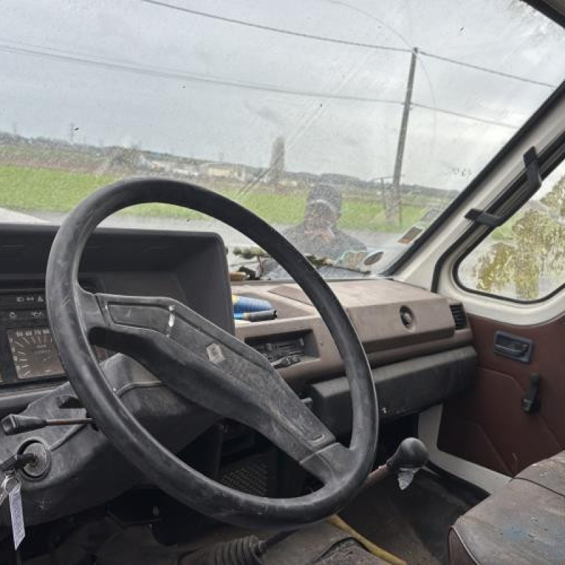 Optique avant secondaire gauche (feux)(clignotant) RENAULT MASTER 1 Photo n°14