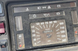 Optique avant secondaire gauche (feux)(clignotant) RENAULT MASTER 1