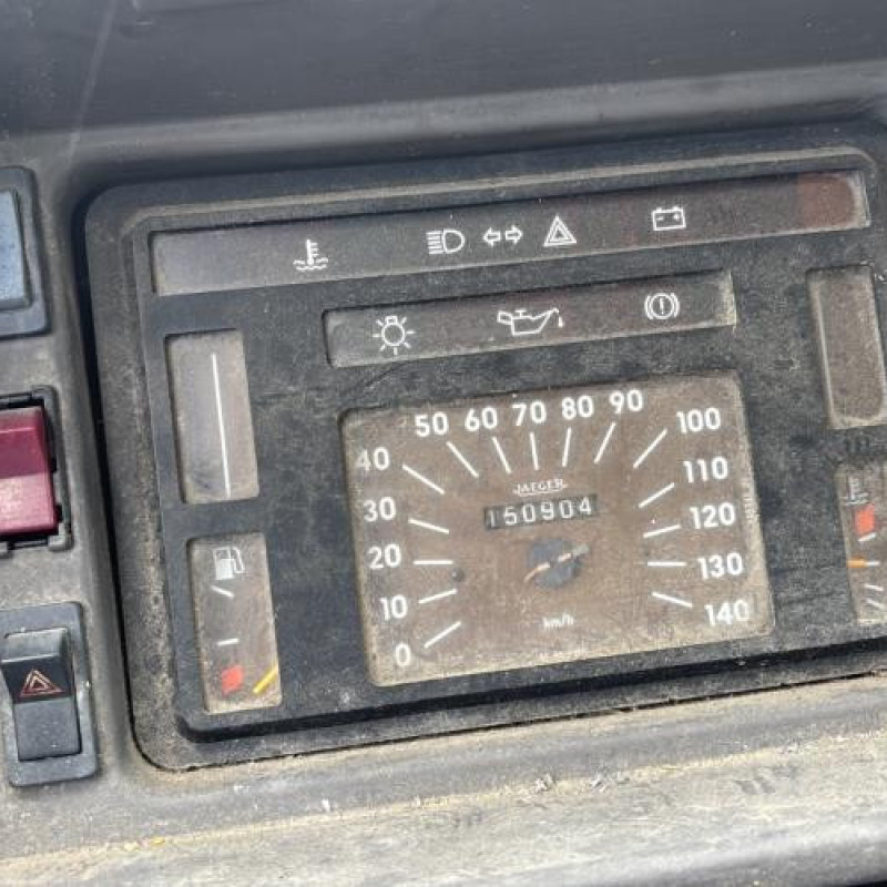 Optique avant secondaire gauche (feux)(clignotant) RENAULT MASTER 1 Photo n°17