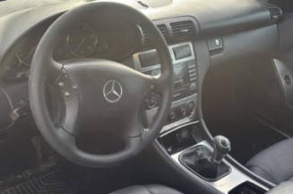 Retroviseur droit MERCEDES CLASSE C 203