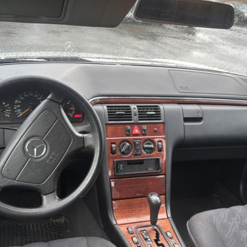 Retroviseur gauche MERCEDES CLASSE E 210 Photo n°16